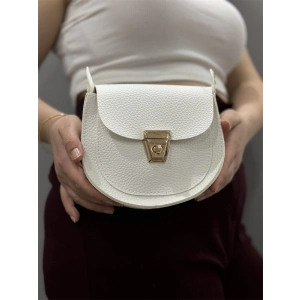 Klasik kapaklı beyaz cilt çanta
