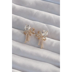 Pirinç Gold Renk Kare Zirkon Taşlı Fiyonk Küpe