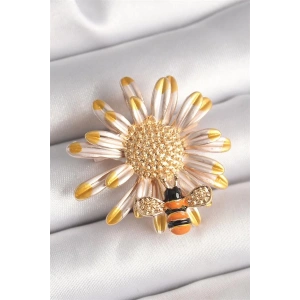 Pirinç Gold Renk Papatya Model Arı Detay Kadın Broş