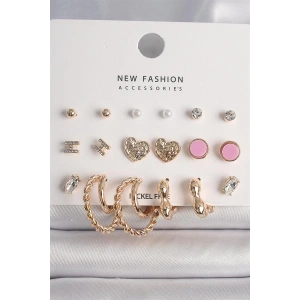 Pirinç Gold Renk Zirkon Taşlı Burug Halka Model İşlemeli Kalp Detay 9 Çift Kadın Küpe Seti