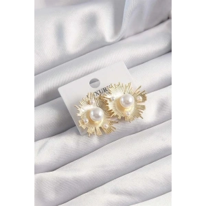 Pirinç Gold Renk Zirkon Taşlı Parlayan İnci Taneleri Küpe