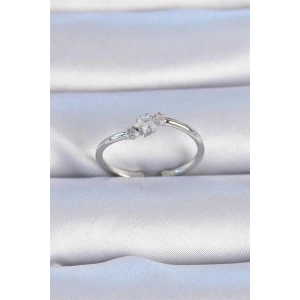 Pirinç Gümüş Renk Çiçek Model Zirkon Taş Detay Kadın Yüzük