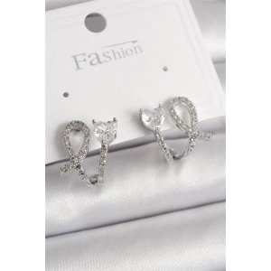 Pirinç Gümüş Renk Düğüm Model Zirkon Taşlı Kalp Detay Kadın Küpe