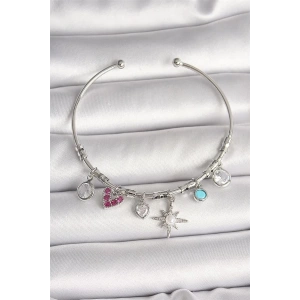 Pirinç Gümüş Renk Sallantı Zirkon Taşlı Kutup Yıldız Figür Kalp Detay Charm Kadın Bileklik