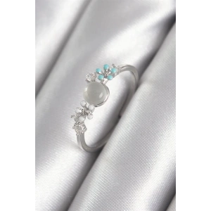 Pirinç Gümüş Renk Zirkon Taş Detaylı Beyaz Sedefli Çiçek Model Kadın Yüzük