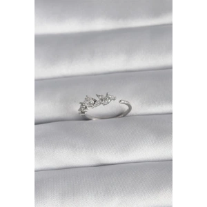 Pirinç Gümüş Renk Zirkon Taşlı Çiçek Model Kadın Yüzük