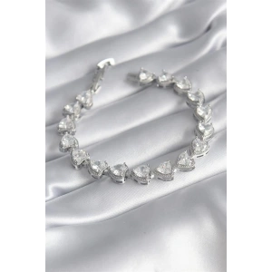 Pirinç Gümüş Renk Zirkon Taşlı Kalp Model VIP Seri Kadın Bileklik