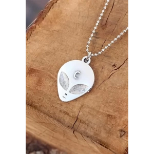 Top Zincirli Alien Tasarım Eskitme Gümüş Renk Kolye