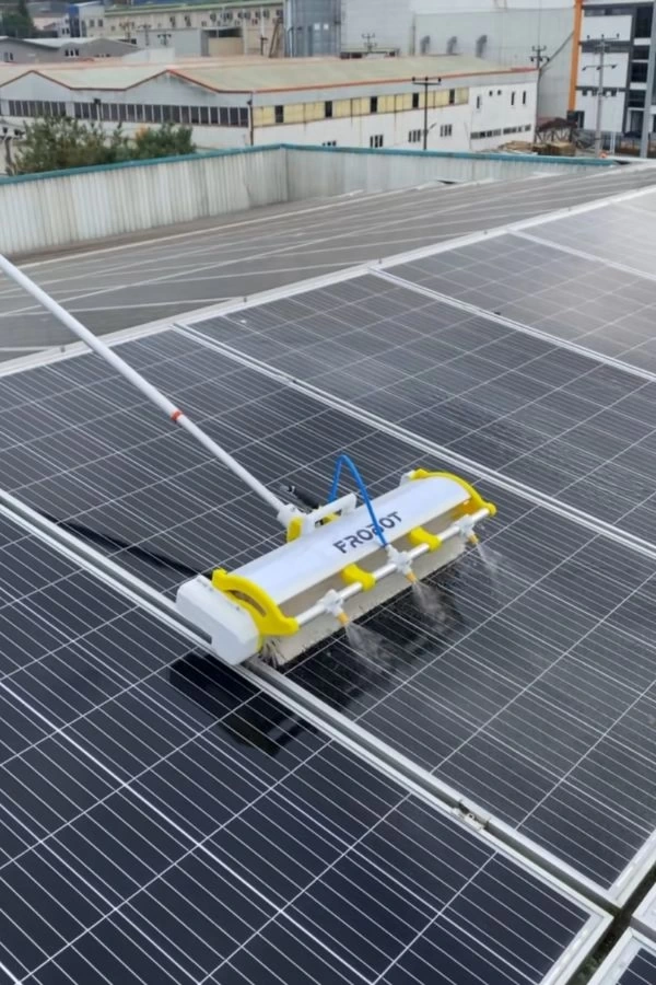 Yerli Akülü Tek Silindir Güneş Paneli Temizlik Fırçası Silindir