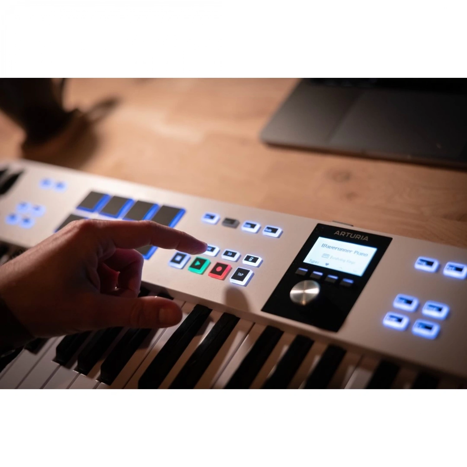 Arturia Keylab Essential Mk3 61 Beyaz