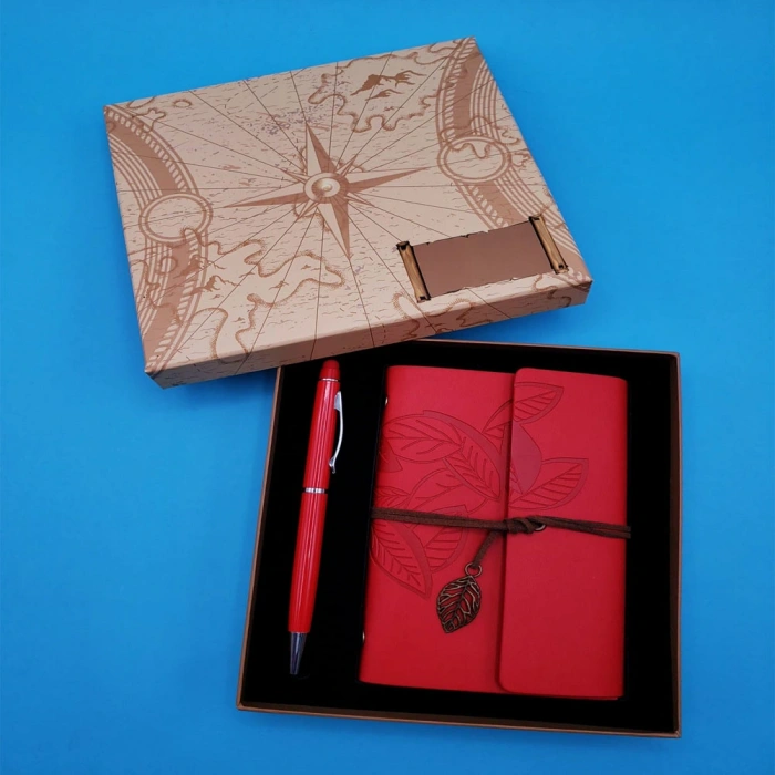 Kırmızı Kalem ve Defter