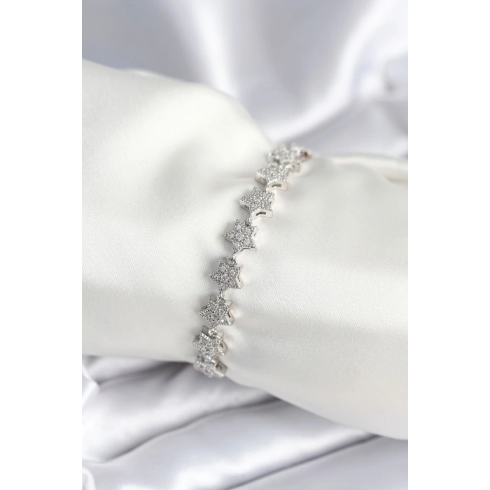 Pirinç Gümüş Renk Yıldız Model Kadın Bileklik