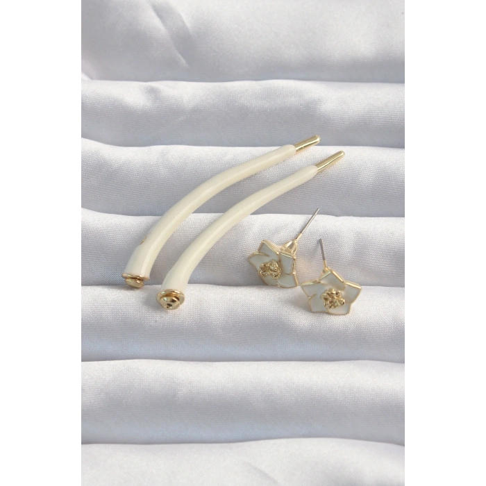 Pirinç Krem Renk Botega Küpe