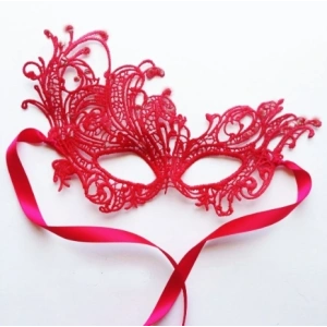 Kırmızı Renk Dantel Örgü İşlemeli Parti Maskesi Model 1 (5047)