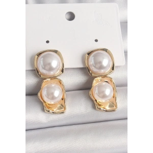 Pirinç Gold Renk İnci Kare Model Kadın Küpe