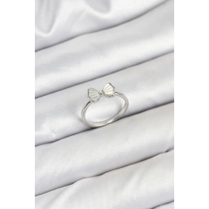 Pirinç Gümüş Renk Fiyonk Model Kadın Yüzük