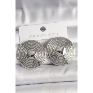 Pirinç Gümüş Renk Kalp İşlemeli Daire Plaka Model Kadın Küpe