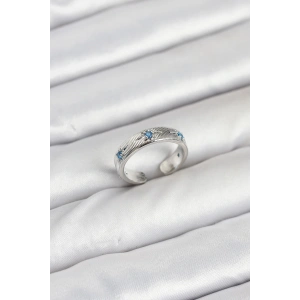 Pirinç Gümüş Renk Mavi Zirkon Taşlı Kutup Yıldızı Model Kadın Yüzük