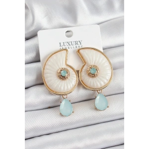 Pirinç Sedef Deniz Kabuğu Figürlü Zirkon Taşlı Gold Renk Kadın Küpe