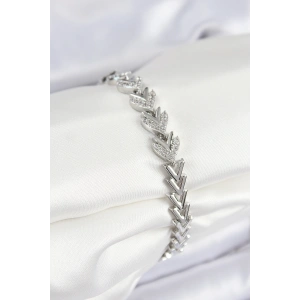 Pirinç Zirkon Taşlı Sıralı Ok Model Gümüş Renk Kadın Bileklik