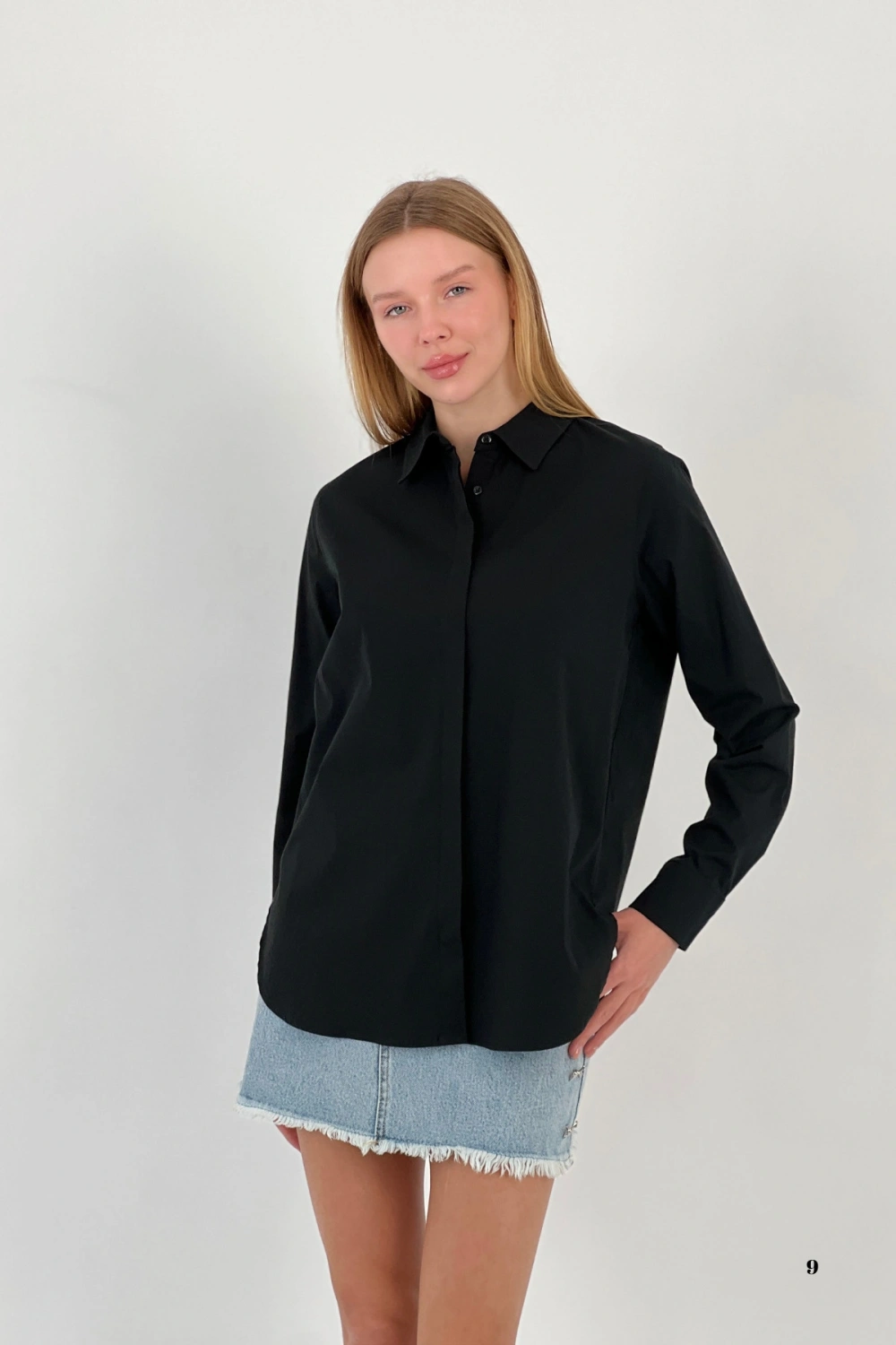 Kadın Esnek Yazlık Dar Slim Fit Basic Siyah Gömlek