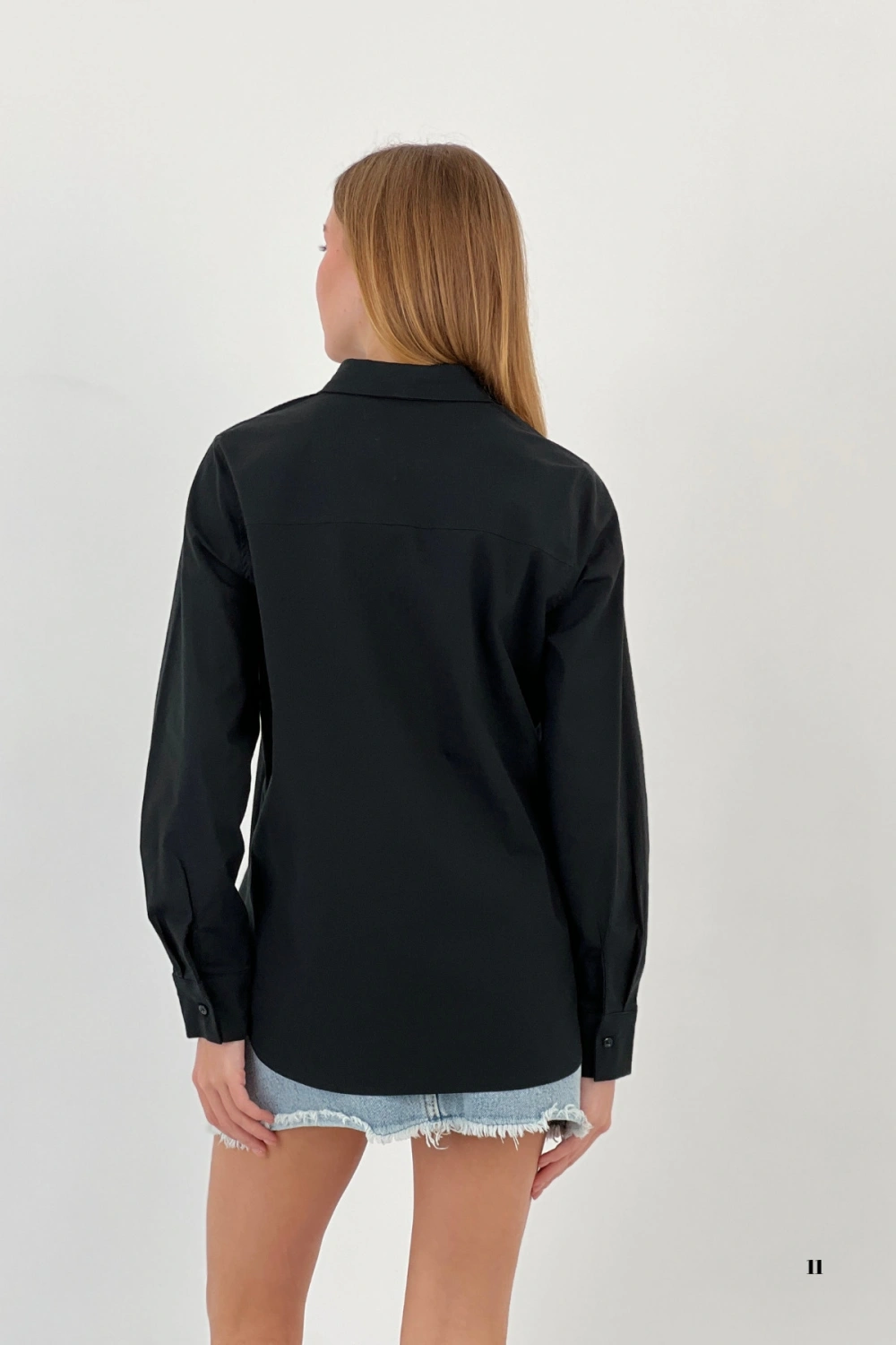 Kadın Esnek Yazlık Dar Slim Fit Basic Siyah Gömlek