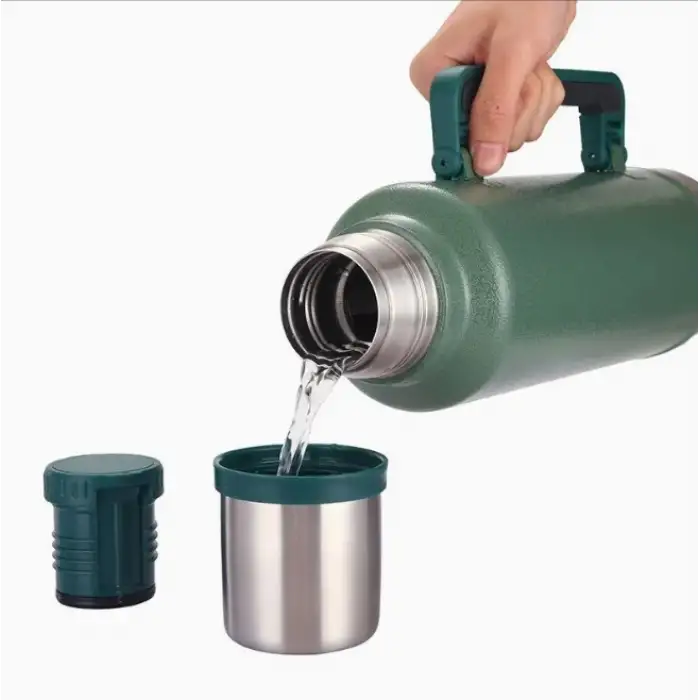 2 litre Kapasiteli Klasik Yeşil Termos