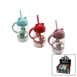 QLUX C-00374 TEDY BEAR ( PİPETLİ ) ( CAM ) BARDAK (AYICIK RESİMLİ) (370CC) (AYICIK FİGÜRLÜ& RENKLİ PLASTİK& KULPLU KAPAK)*32=K