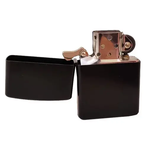 Siyah Düz Zippo Modeli Benzinli Çakmak