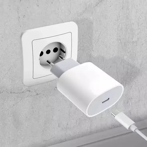 Type C 25W Şarj Aleti - Type C 25W Şarj Aleti