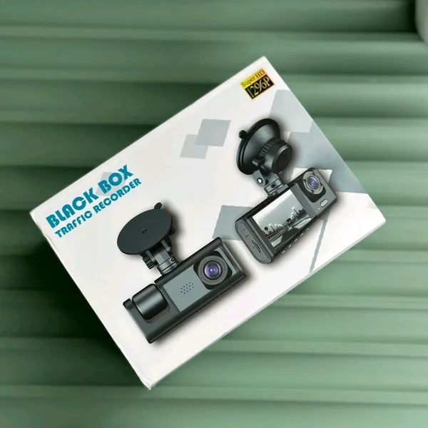 Araç Araba Kamerasi Black Box Traffic Recorder  3 Kameralı
