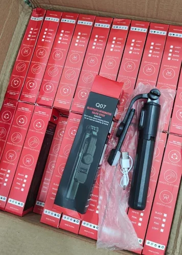 Universal Q07 6 Inç Halka Işık Taşınabilir Bluetooth Selfie Stick Tripod