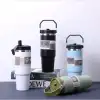 900 ml Taşıma Kulplu Paslanmaz Çelik Termos Mug Bardak