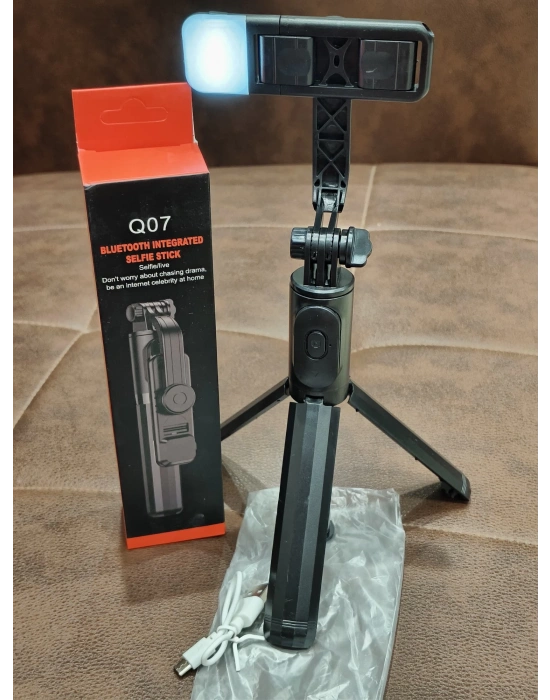 Universal Q07 6 Inç Halka Işık Taşınabilir Bluetooth Selfie Stick Tripod
