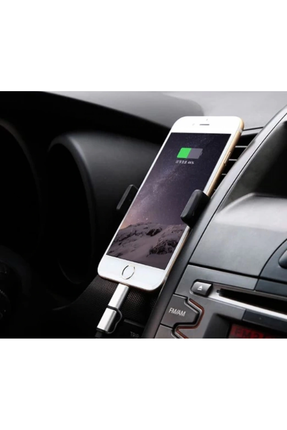 Araba Klimasına Takılan Telefon Tutucu Kıskaç