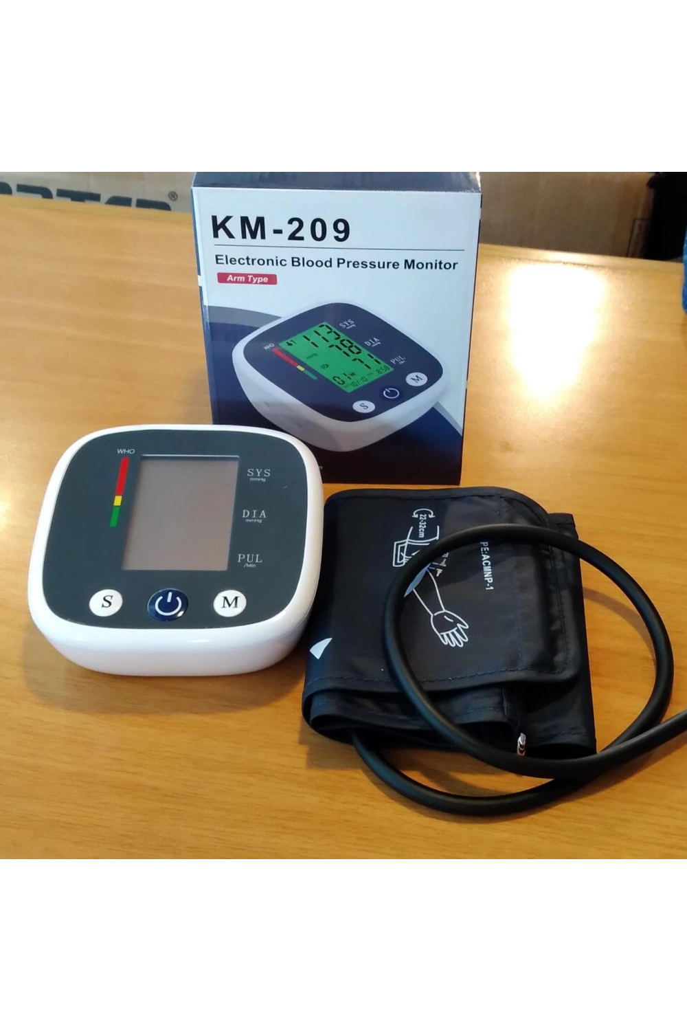 Otomatik Dijital Lcd Elektronik Tansiyon Aleti Kol Tipi Km-209 Akıllı Basınç Sistemi