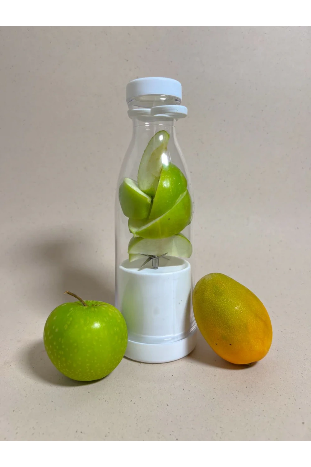 Taşınabilir Mini Şarjlı Blender Meyve Sıkacağı Smoothie Shake Yapıcı B-008