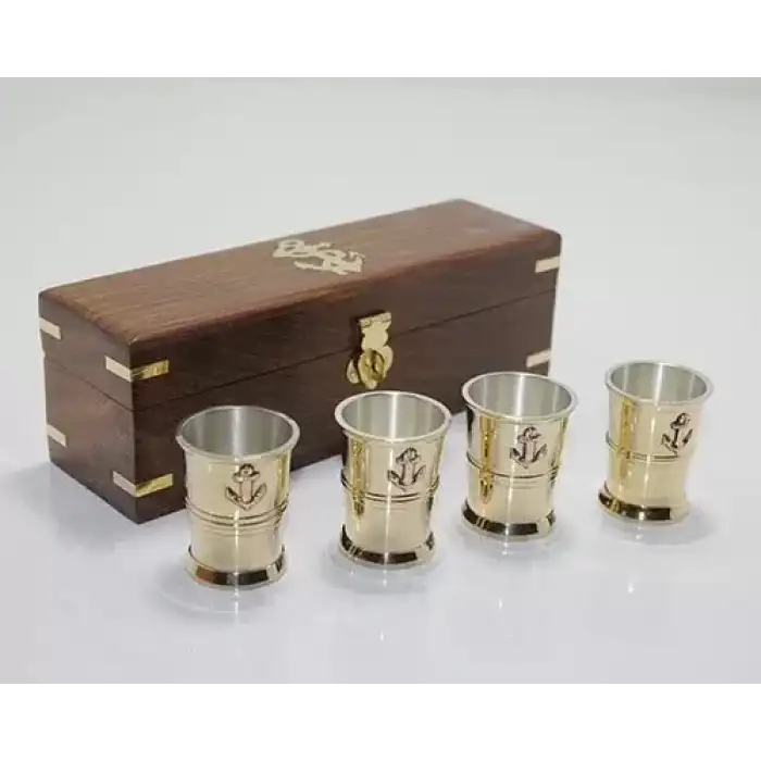 AsilTech Ahşap Kutulu 4lü Pirinç Shot Bardak Seti