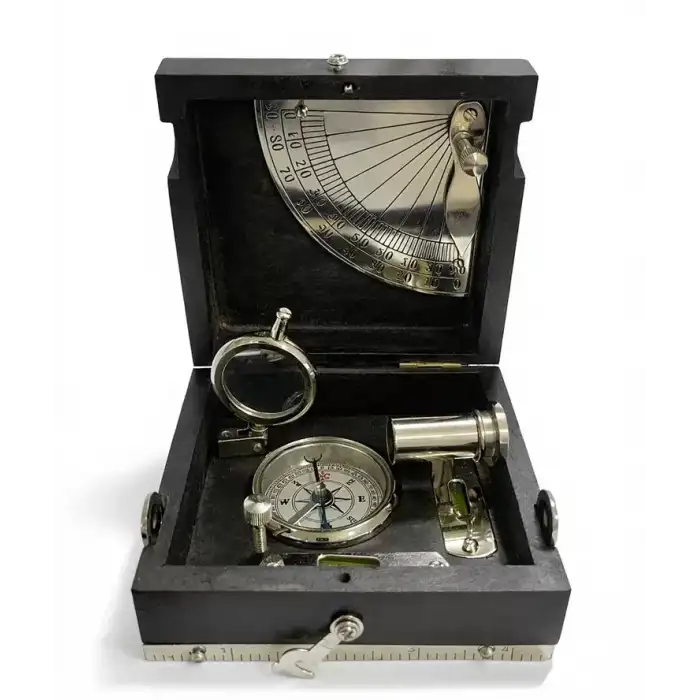 AsilTech Ahşap Kutulu İşlemeli Pirinç Pusula Seti