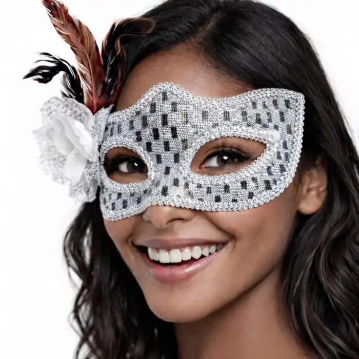 AsilTech Gümüş Renk Tüylü Balo Maskesi