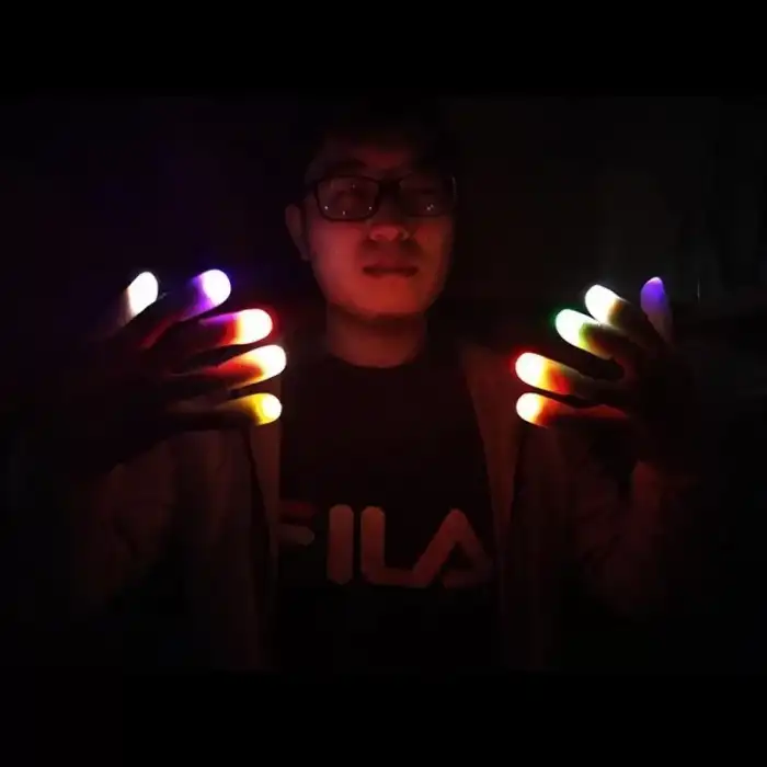 AsilTech Led Işıklı Renkli Sihirli Parmak Şaka
