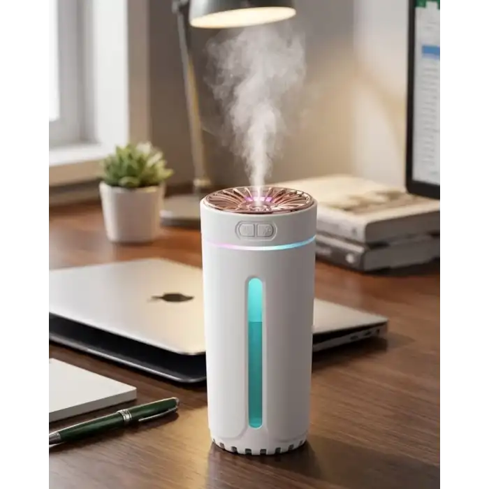 AsilTech Mini Araç Nemlendirici 5 Esans Hediyeli USB Işıklı Koku Difüzörü