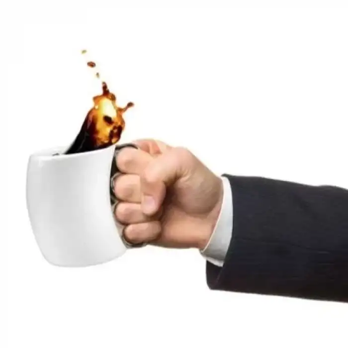 AsilTech Muşta Tasarımlı Seramik Kupa