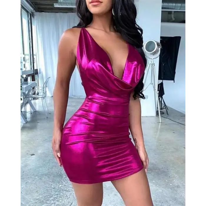 Giyim  Dekolteli Elbise