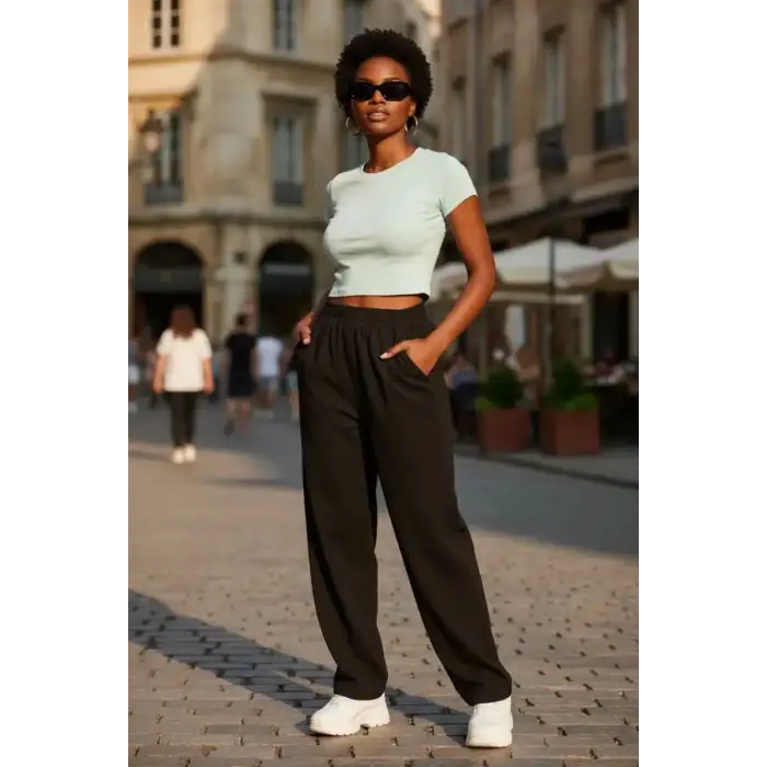 Giyim Kadın Beyaz Modern Fit Yuvarlak Yaka Crop Bluz