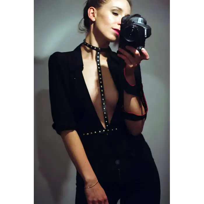 Giyim Sıralı Perçinli Şık Harness - Brf343