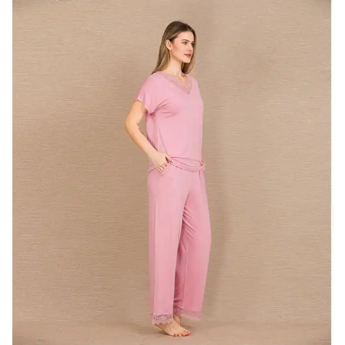 Giyim Viskon Şık Tasarım Dantel İşlemeli Pembe Kısa Kol Pijama Takımı