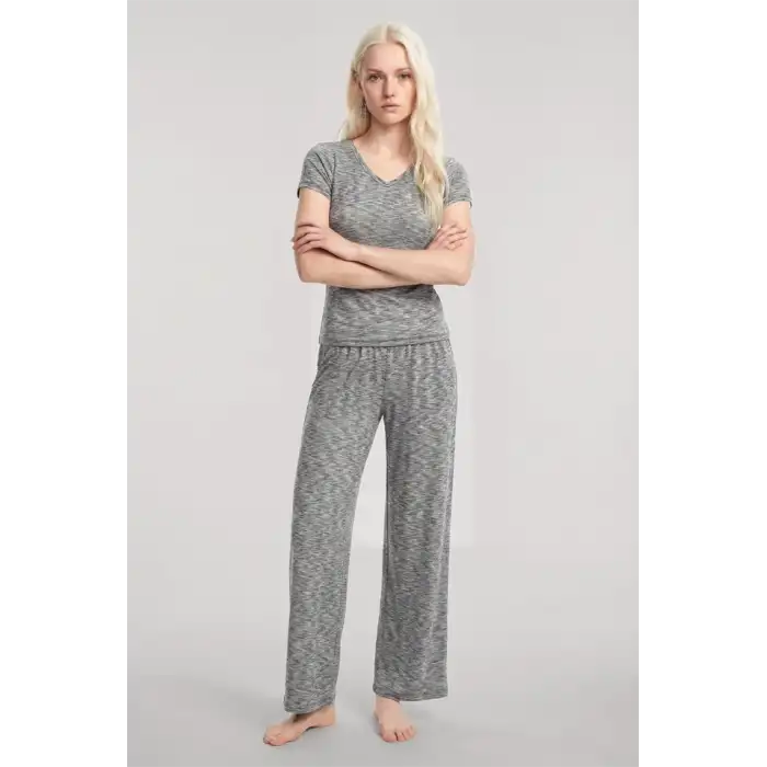 Kadın Gri Melanj Yumuşak Dokulu Minimal V Yaka Üst Basic Günlük Şık Bluz