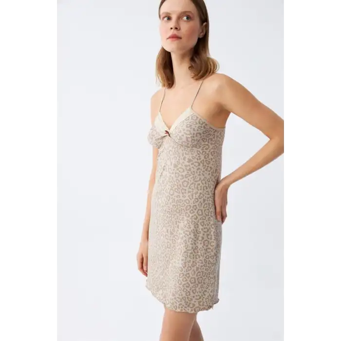 Kadın Penye Vizon Leopar Desenli İp Askılı Gecelik