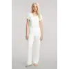 Kadın Ekru Yumuşak Dokulu Minimal V Yaka Üst Basic Şık Günlük Bluz